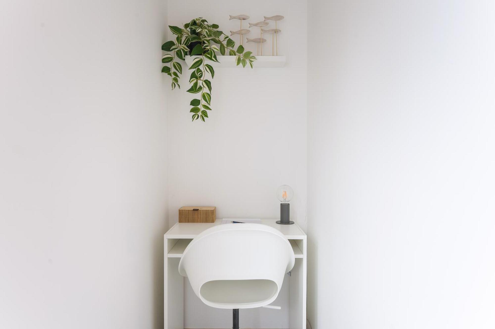 Large, Newly Renovated, Three Bedroom Town Centre Split Level Apartment With Free Parking, Sleeps Seven - Walking Distance To Beach Bournemouth Exterior foto